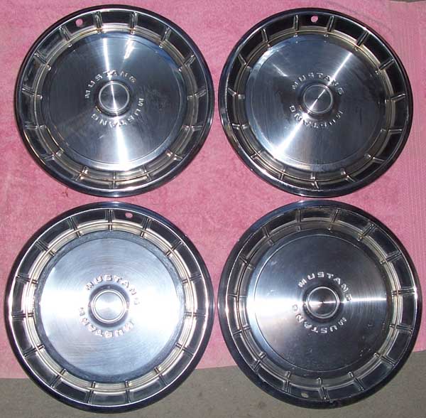 1970 Ford mustang hubcaps